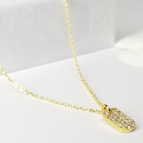 NWT Ultrachic Dainty Dog Tag Pave CZ Necklace - Picture 2 of 10